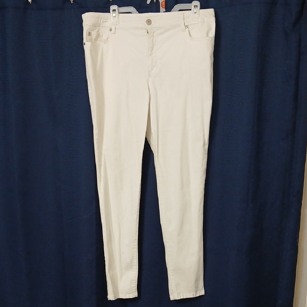 Bandolino White Skinny Jeans Size 14